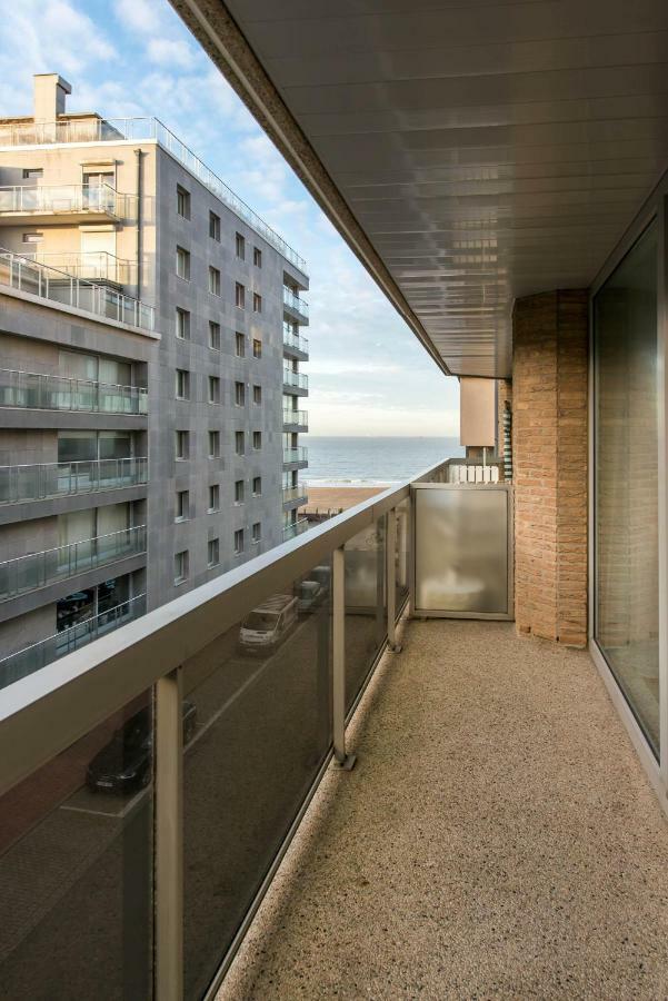 Yellow Knokke-Heist Dış mekan fotoğraf