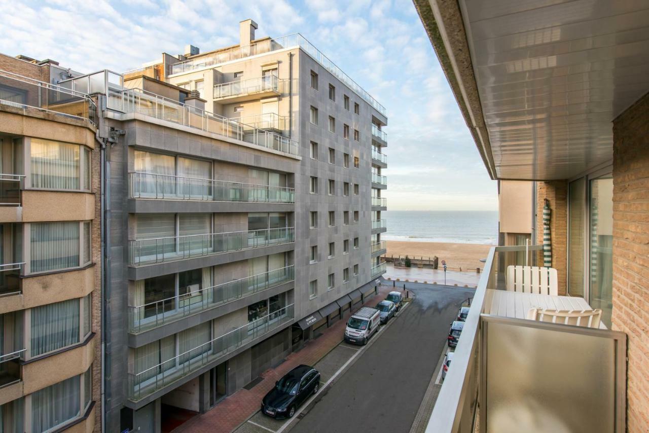 Yellow Knokke-Heist Dış mekan fotoğraf